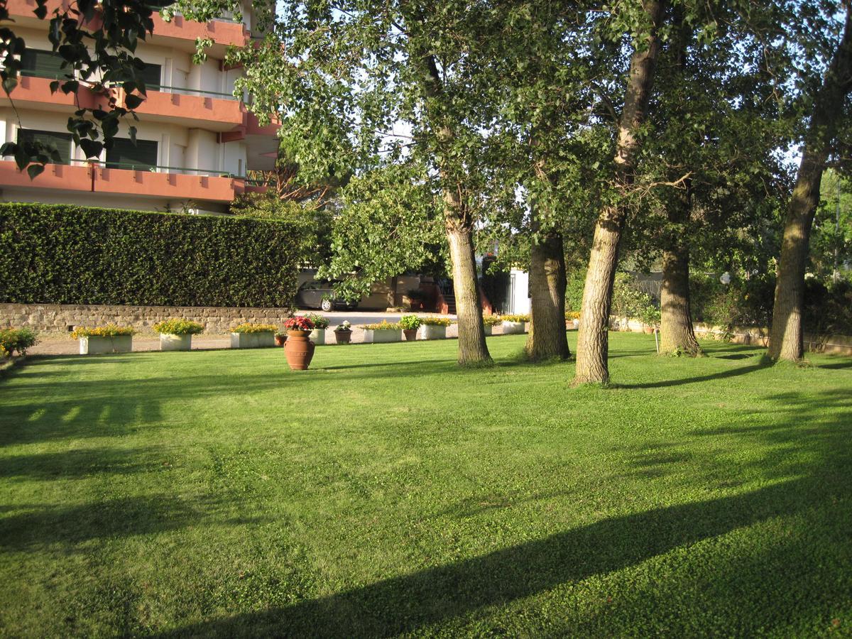 Hotel Le Pleiadi San Felice Circeo Exterior photo