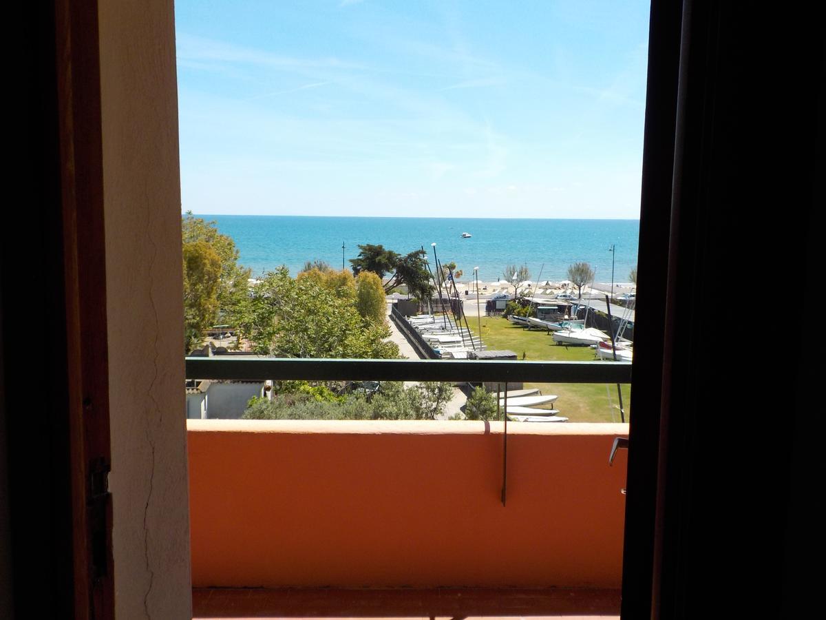 Hotel Le Pleiadi San Felice Circeo Exterior photo